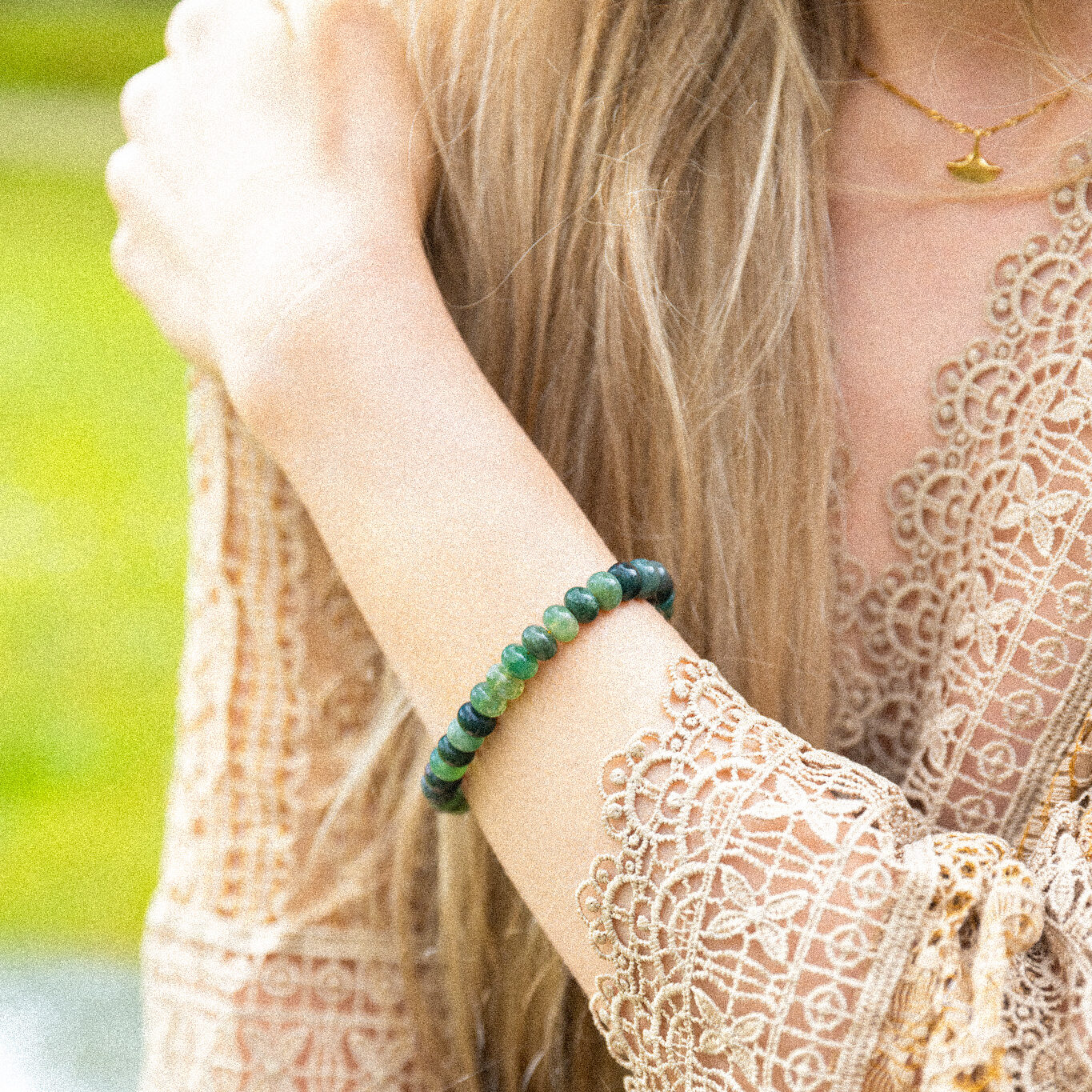 donkergroene kralenarmband