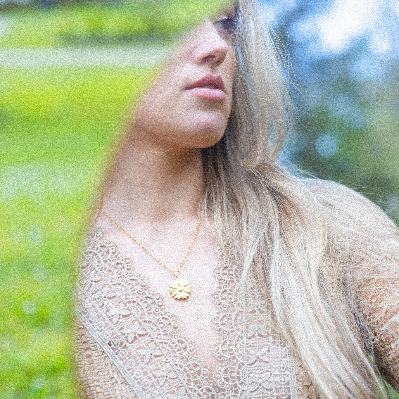 ketting met bloem