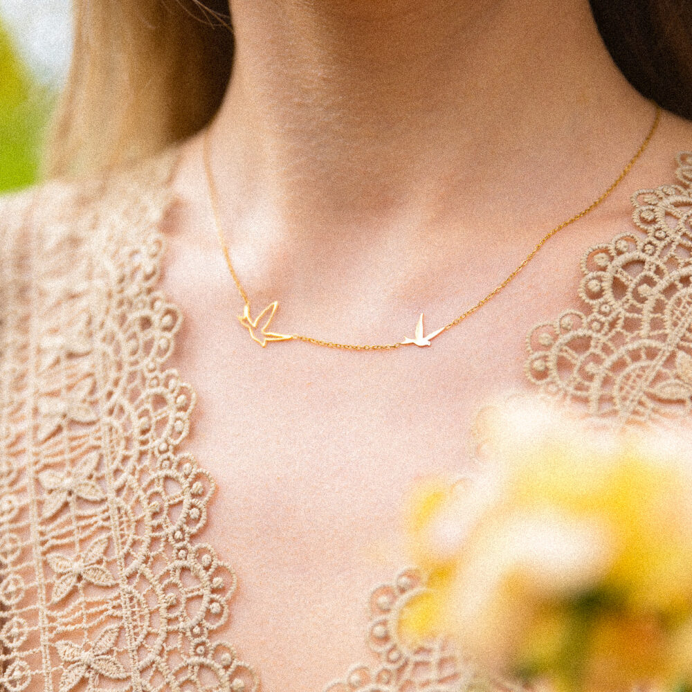 minimalistische gouden ketting, vogel ketting, ketting met vogel, subtiele ketting