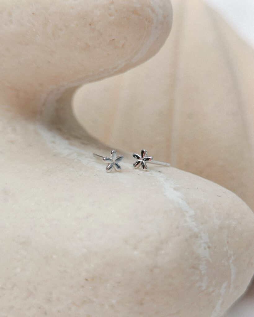 Minimal Flower Studs | Sterling Zilver